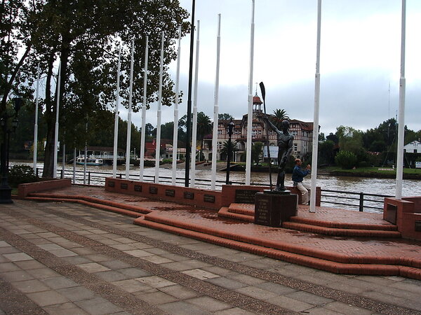 Rowers Monument II